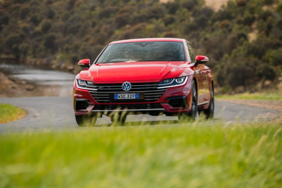  Volkswagen Arteon 4Motion R-Line 2017 года  (AU) (фото 36 из 40)